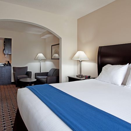 Holiday Inn Express Hotel & Suites Hope Mills-Fayetteville Airport By Ihg Oda fotoğraf