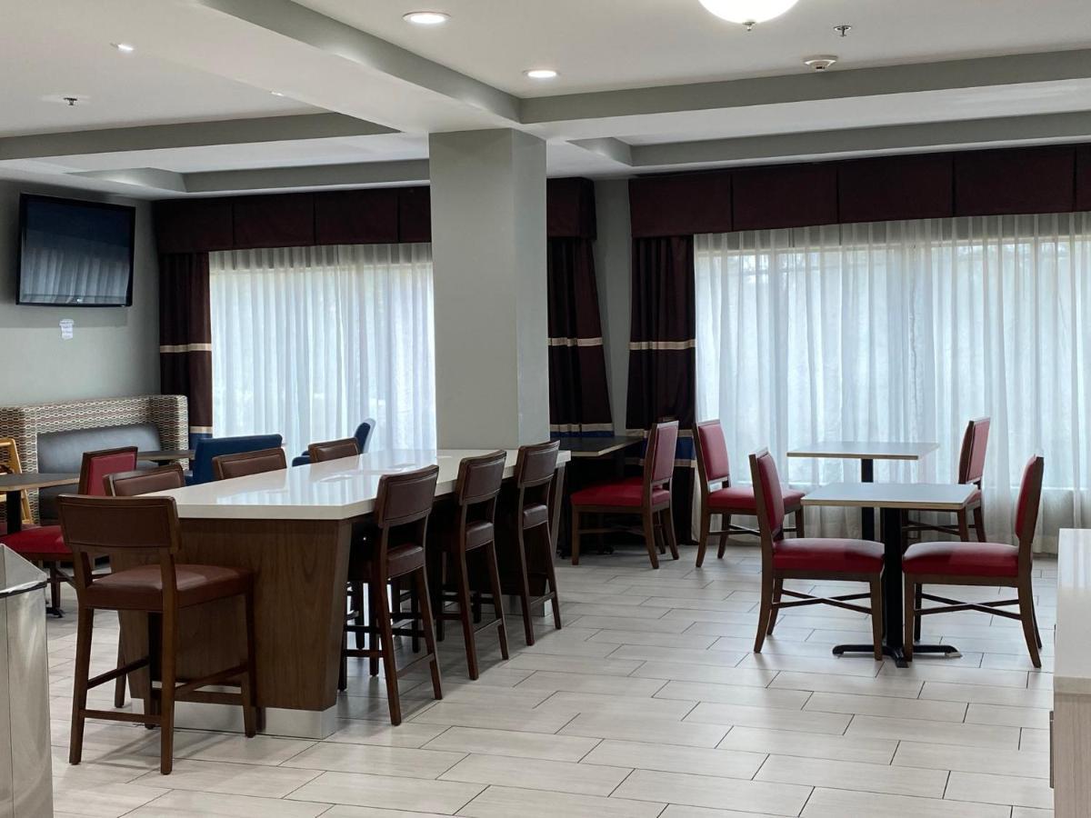 Holiday Inn Express Hotel & Suites Hope Mills-Fayetteville Airport By Ihg Dış mekan fotoğraf