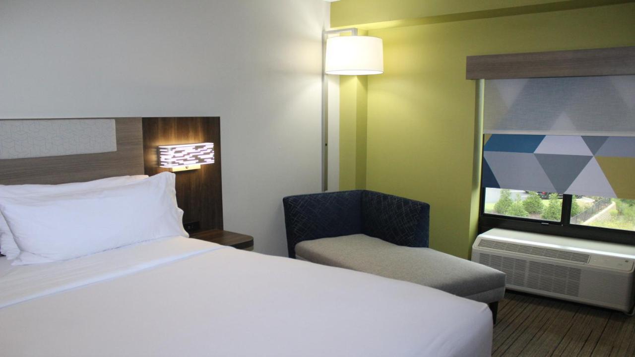 Holiday Inn Express Hotel & Suites Hope Mills-Fayetteville Airport By Ihg Dış mekan fotoğraf