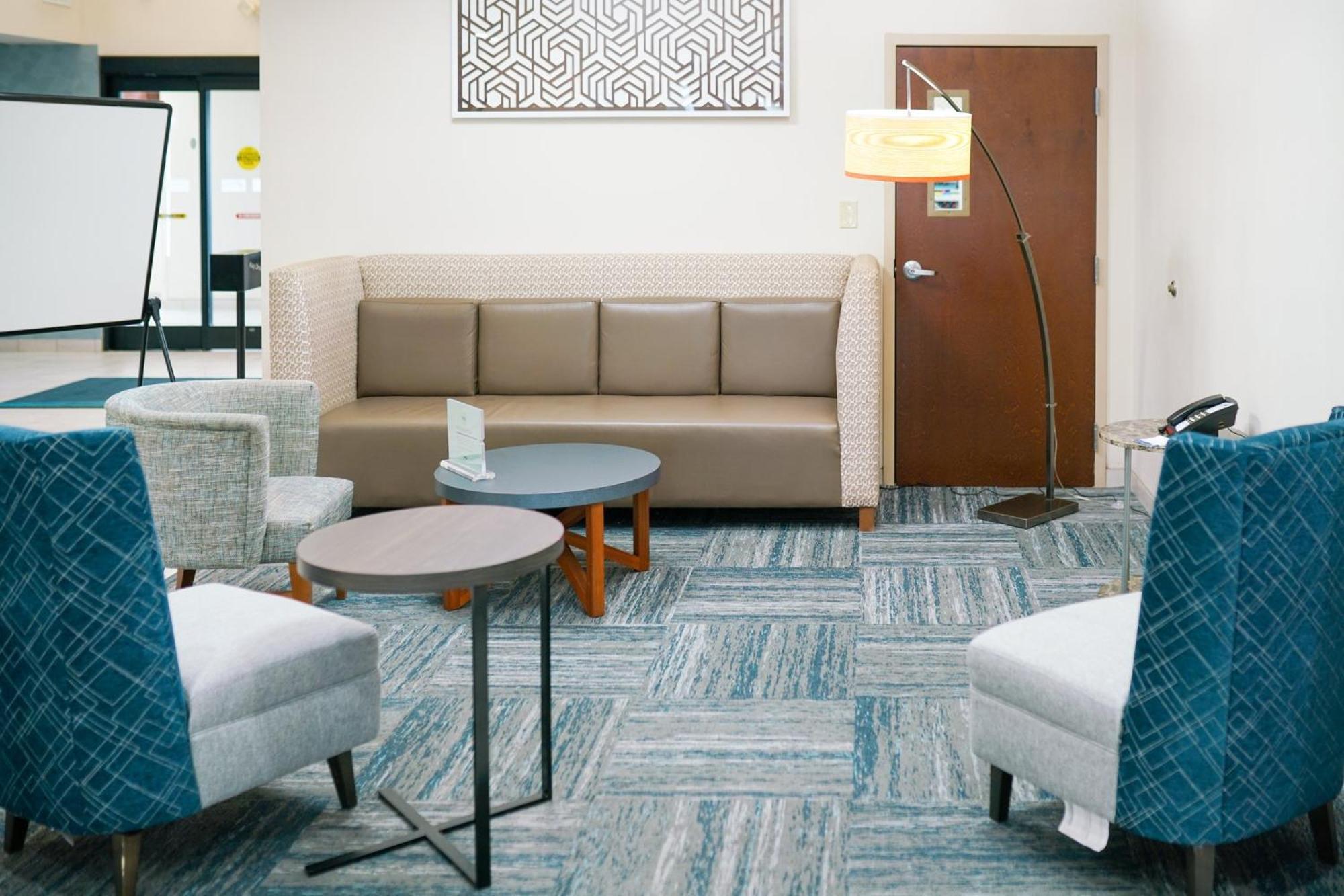 Holiday Inn Express Hotel & Suites Hope Mills-Fayetteville Airport By Ihg Dış mekan fotoğraf