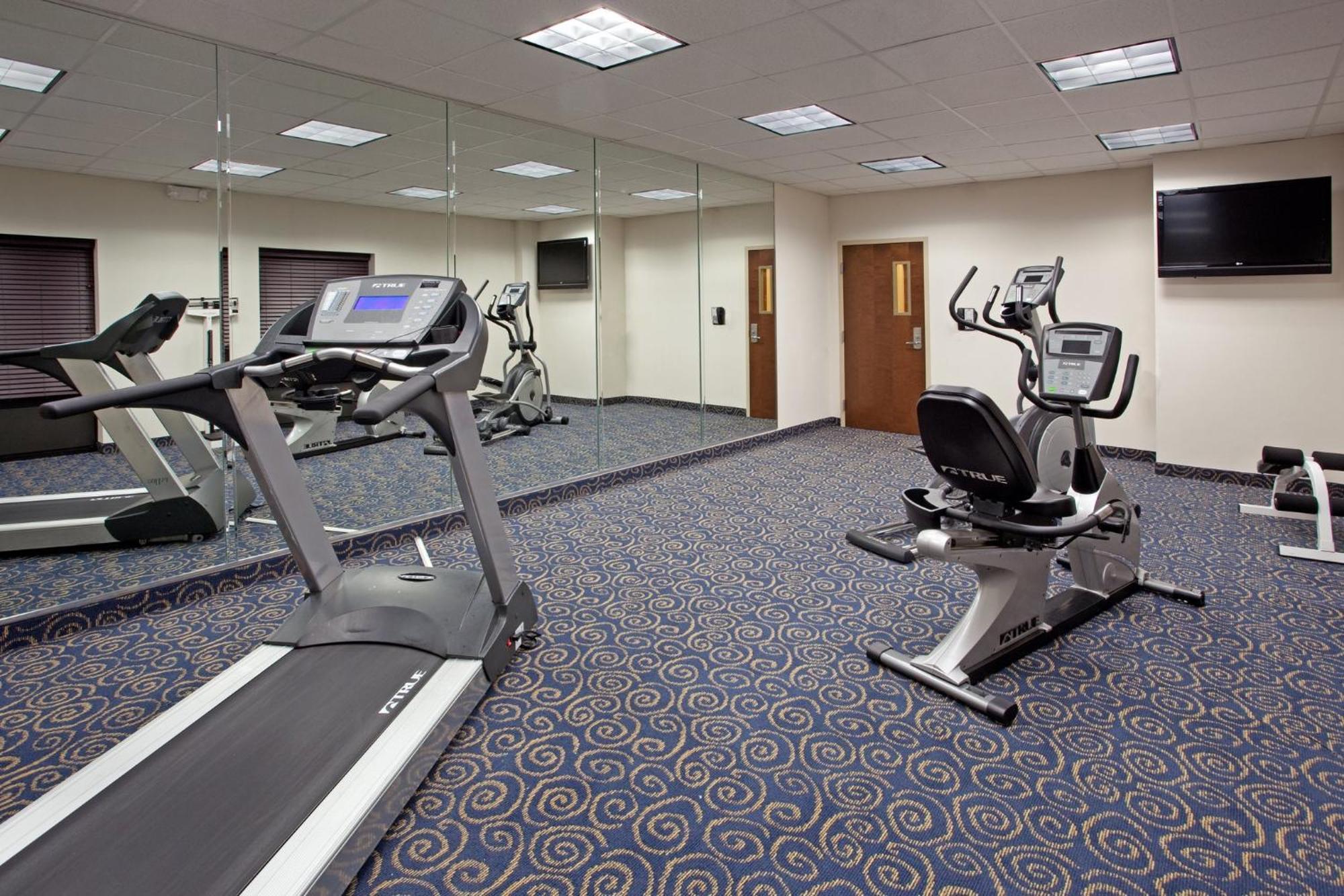 Holiday Inn Express Hotel & Suites Hope Mills-Fayetteville Airport By Ihg Dış mekan fotoğraf
