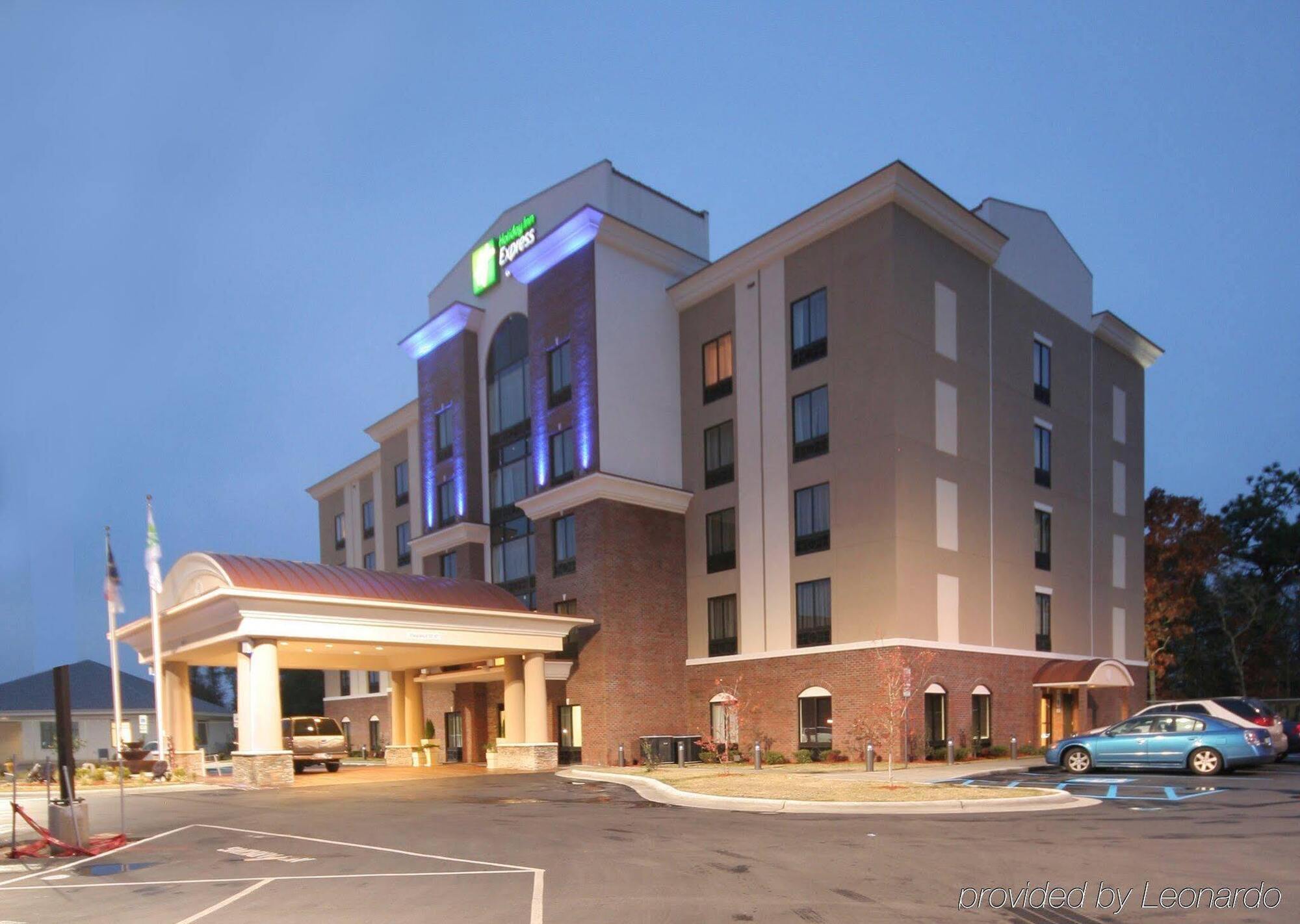 Holiday Inn Express Hotel & Suites Hope Mills-Fayetteville Airport, An Ihg Hotel Dış mekan fotoğraf